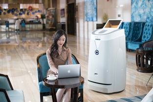 越凡創(chuàng)新新品發(fā)布，實(shí)力打造服務(wù)機(jī)器人行業(yè)矩陣，全面升級配送服務(wù)